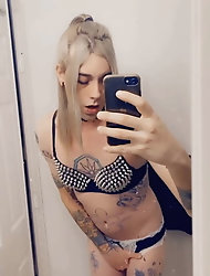 Tiny Tan Pleases Herself