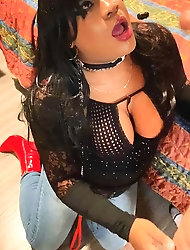 Ravishing shemale streetwalkers get ready for fuck