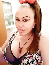 Sissy Gal Loves Dressing Up