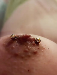 My gF dress me up in her clothes