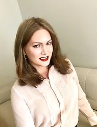 Hot shemale streetwalkers giving blow jobs